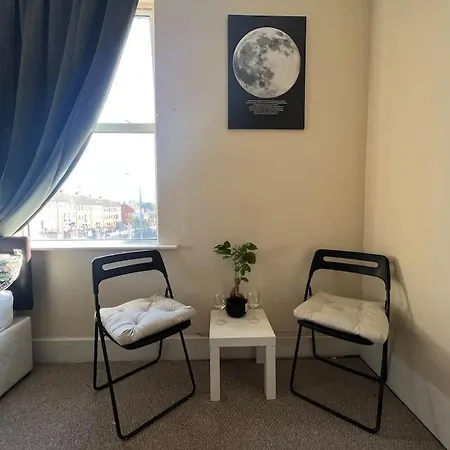 Lovely Flat Like Your Apartment *